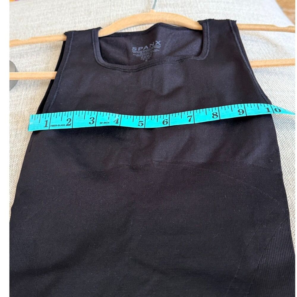 Spanx tank top - Black - Women's Small Zoned Performance Undershirt